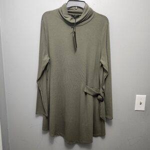 DG2 women's tunic top size XL green long sleeve new with tags